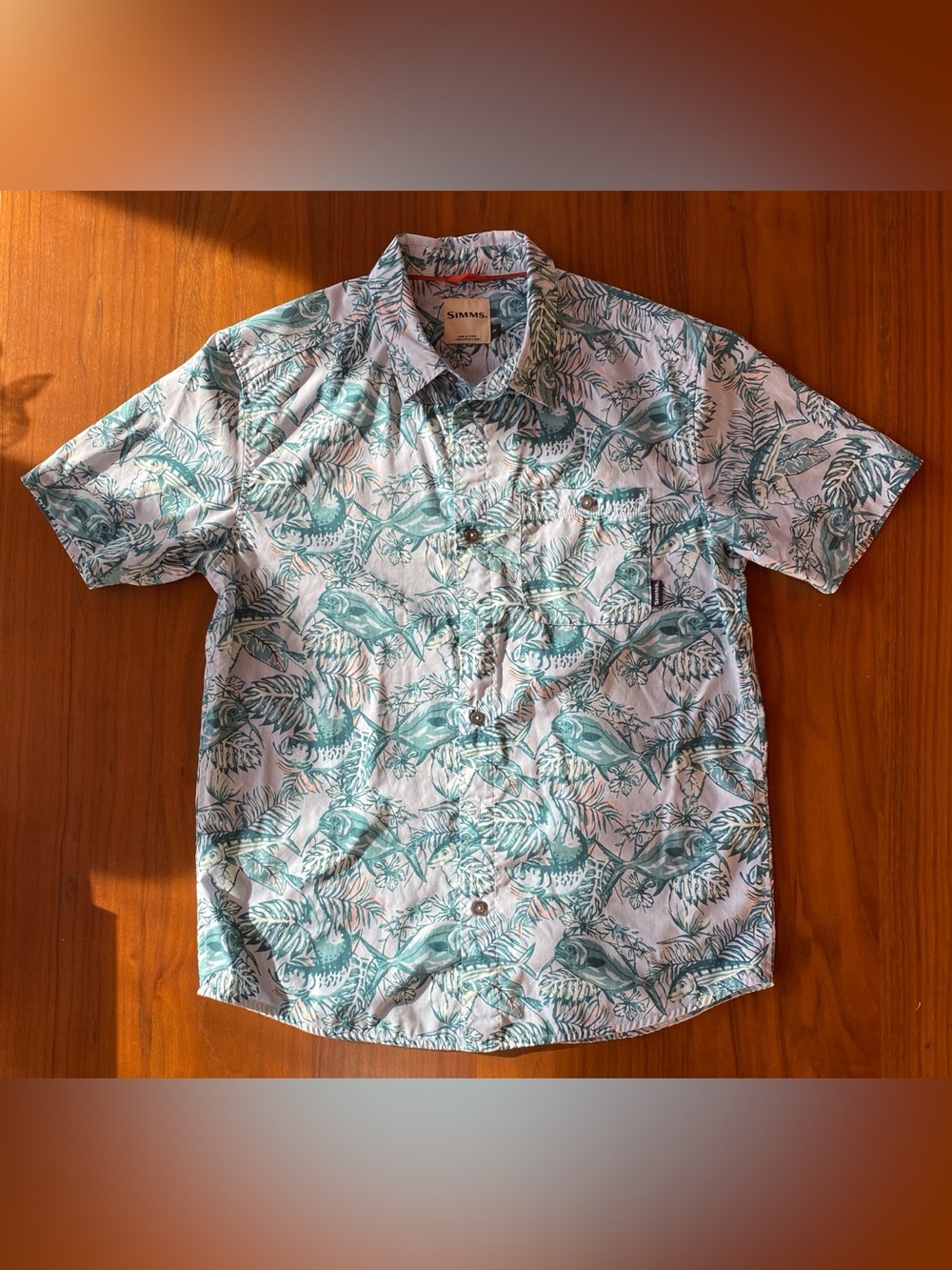 SIMMS Fishing Tailout Tropical Short-Sleeve Button-Up Shirt Small Fish Leaf EUC